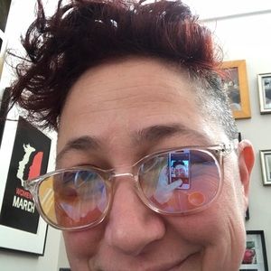 Meet your Posher, Hava